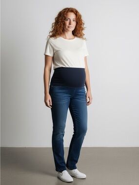 TIME AND TRU Maternity Straight-Leg Jeans L Dark Wash NWT